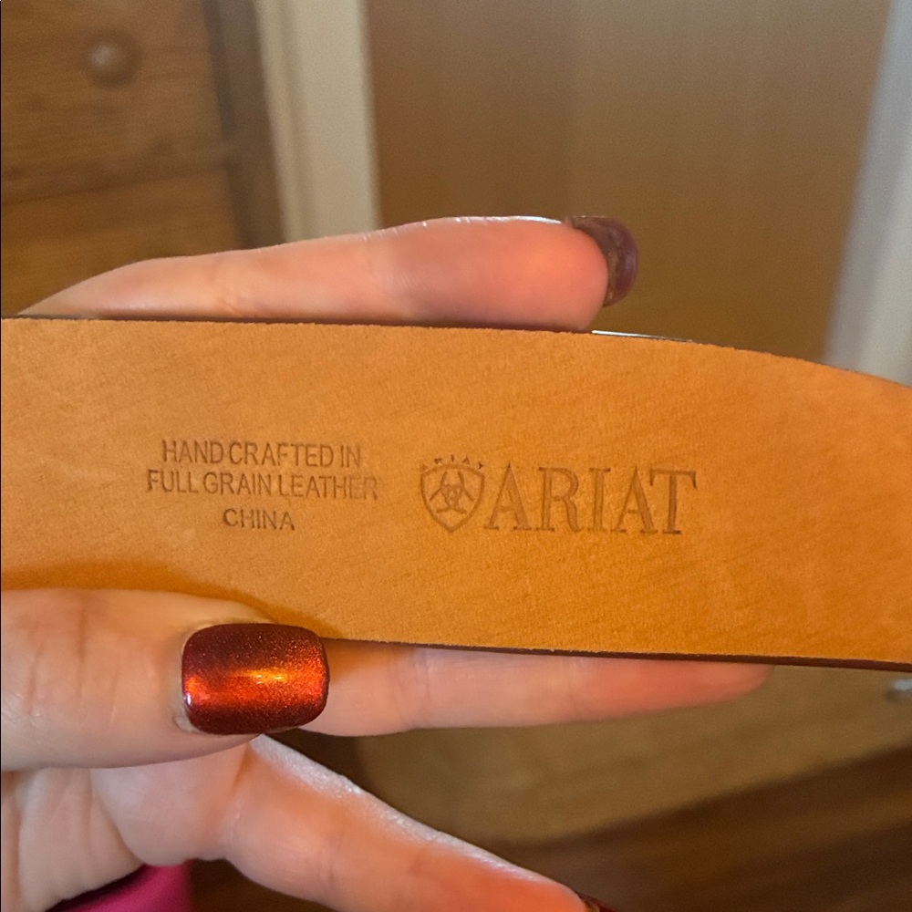 Ariat Tan Leather Belt with Croc-Embossed Accent - Picture 3 of 4